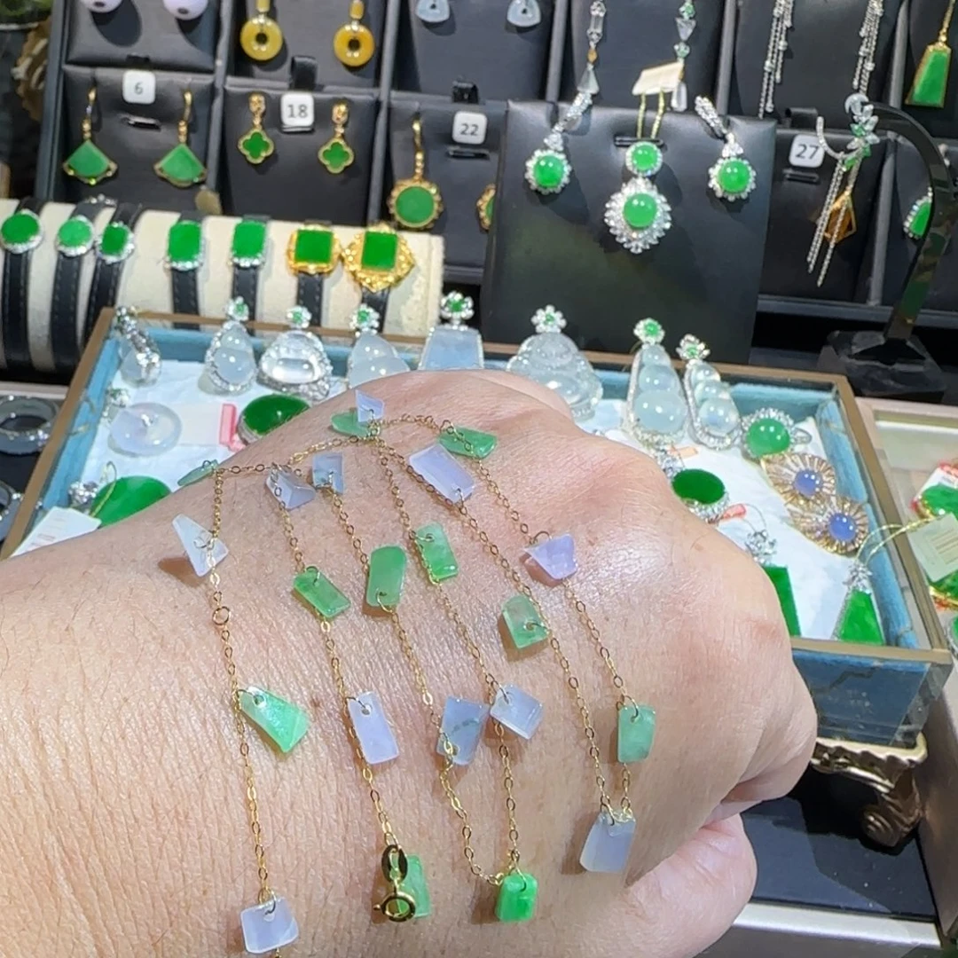 翡翠18K金镶嵌颈饰满天星45cm