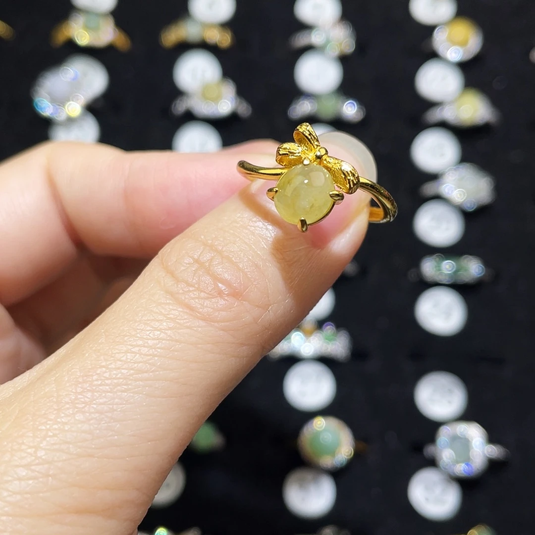 翡翠未镶嵌戒指戒指