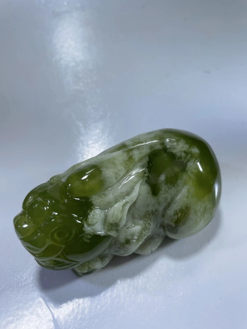 岫玉三家料貔貅手把长8.7厘米宽4.9高3.7厘米