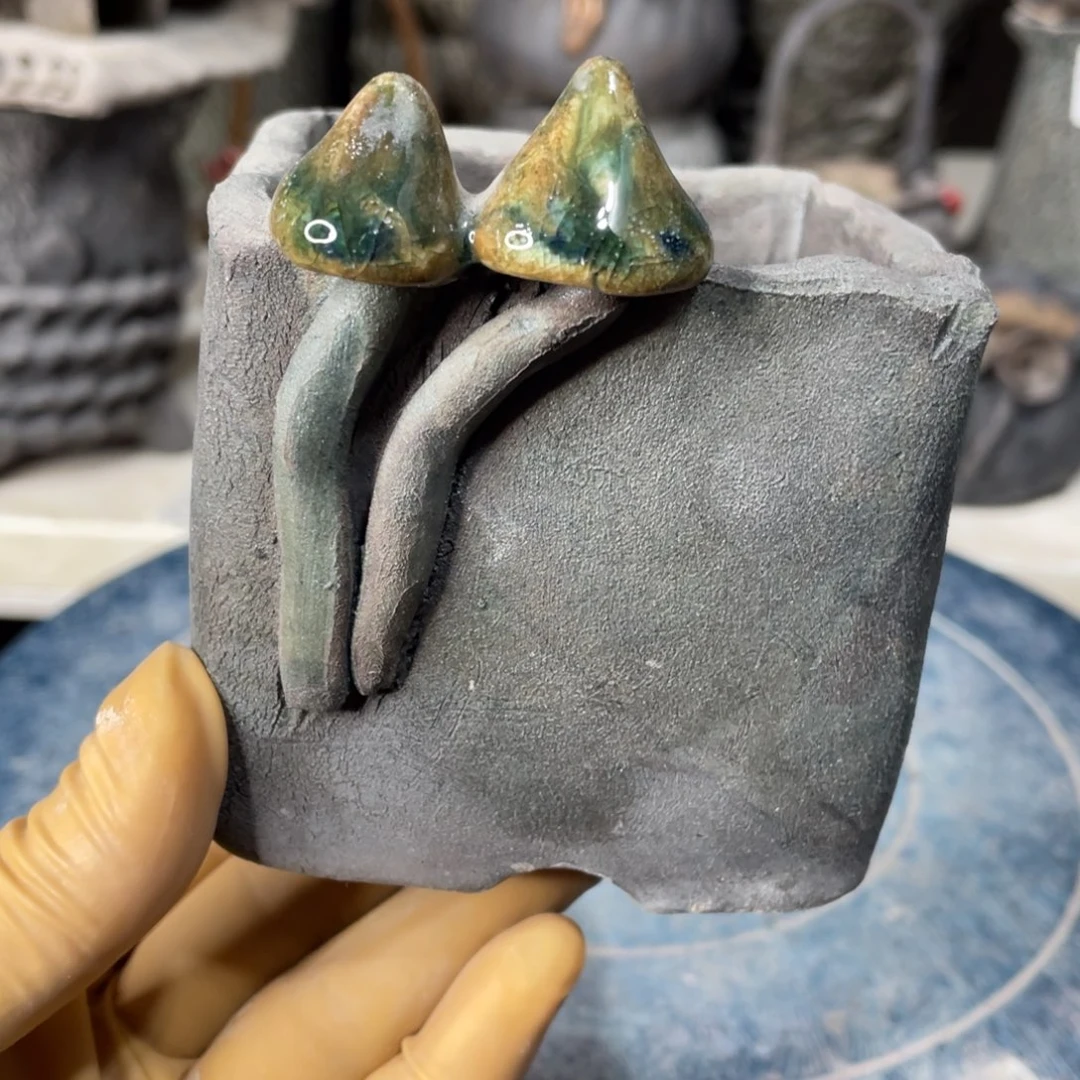 红陶一个人的时候就会想