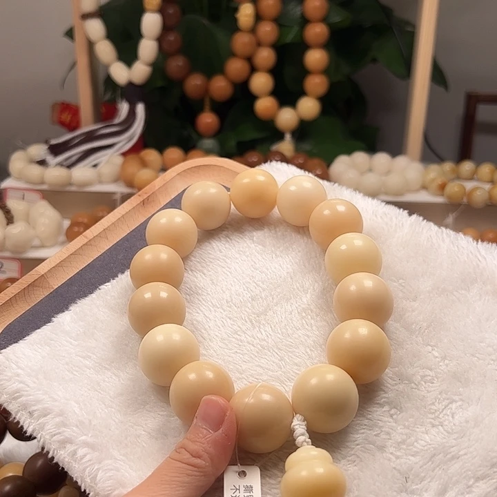 吊坠菩提根/象牙果卡25微瑕