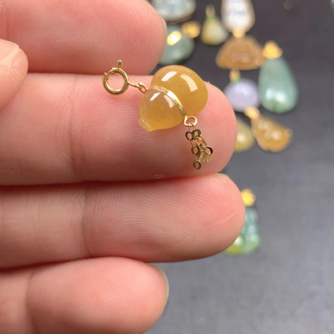 【闪购商品】颈饰18K金镶嵌翡翠翡翠