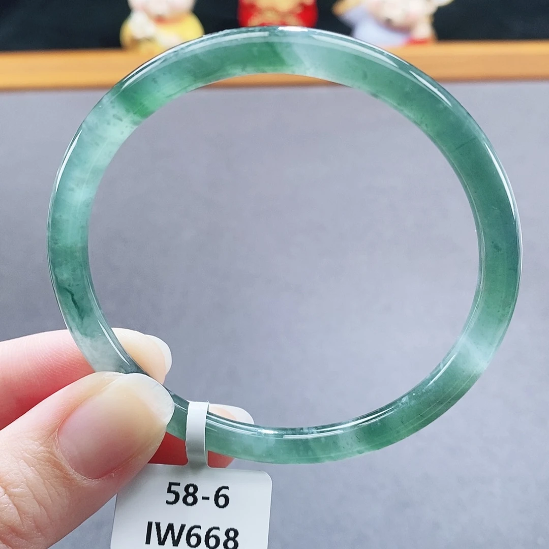 翡翠未镶嵌手镯23