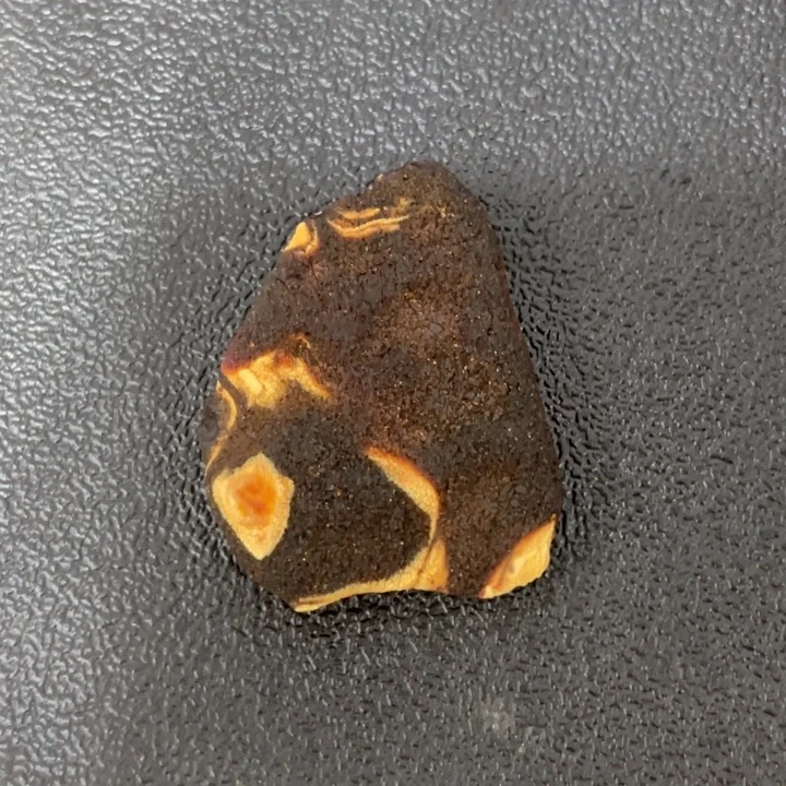 消***失未镶嵌定制琥珀裸石