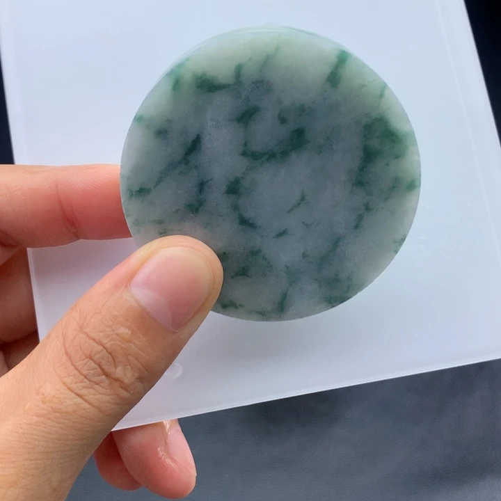 未镶嵌手镯定制翡翠