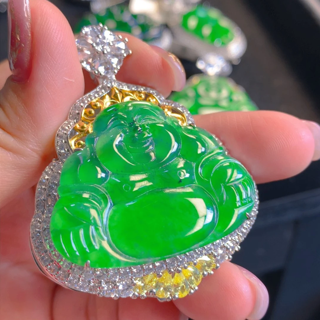 翡翠颈饰未镶嵌翡翠