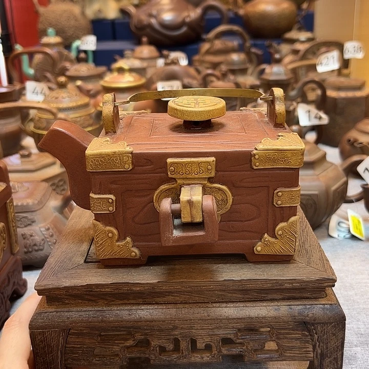 紫砂壶等艺术精品