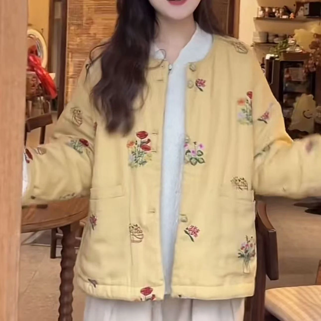 秋冬季时尚新款复古刺绣常规款女宽松型保暖加厚棉服绣花立领棉衣