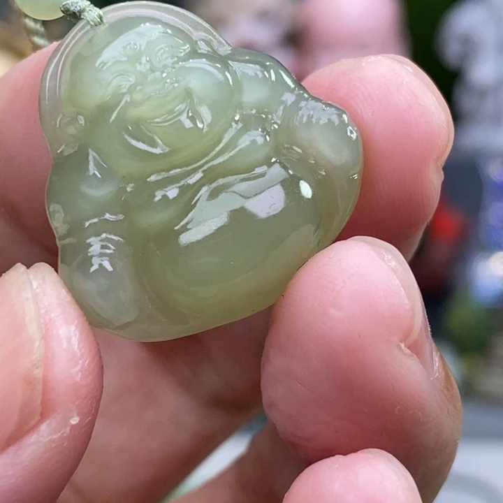 嗯***。和田玉未镶嵌颈饰