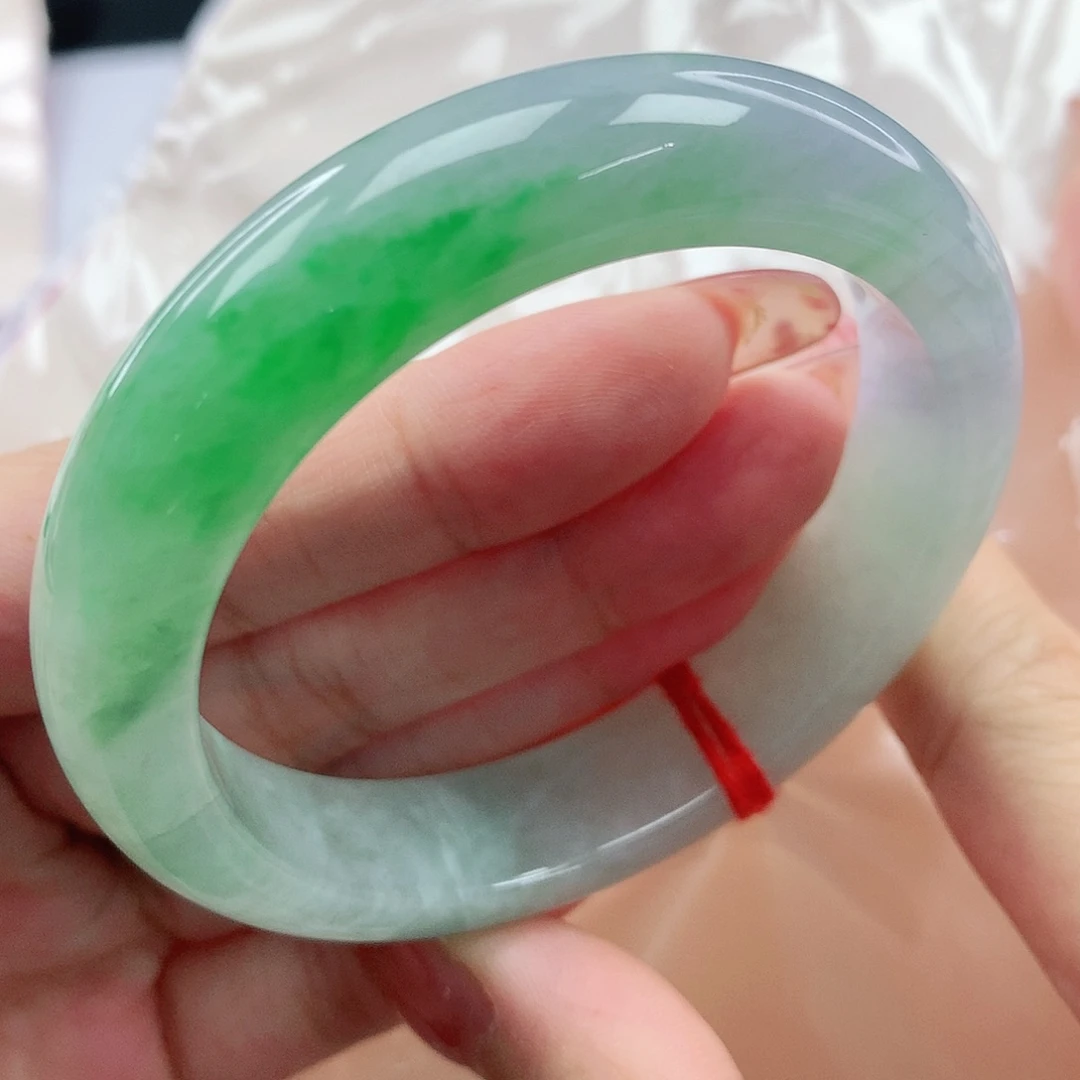 翡翠手镯未镶嵌，773