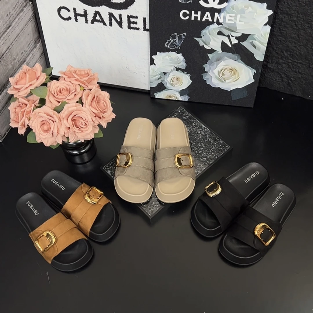 2025夏季爆款8832-1金扣厚底外穿女拖鞋舒适百搭休闲时尚厚底拖鞋