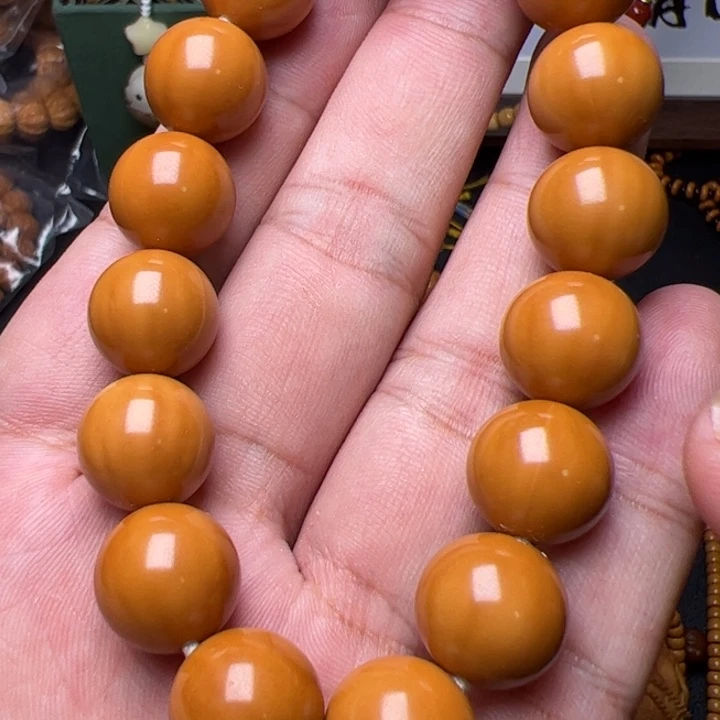 猴头核桃吊坠啦啦啦