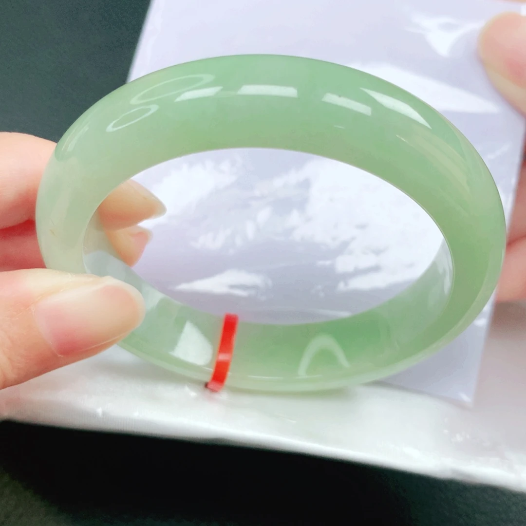 翡翠未镶嵌手镯53圈