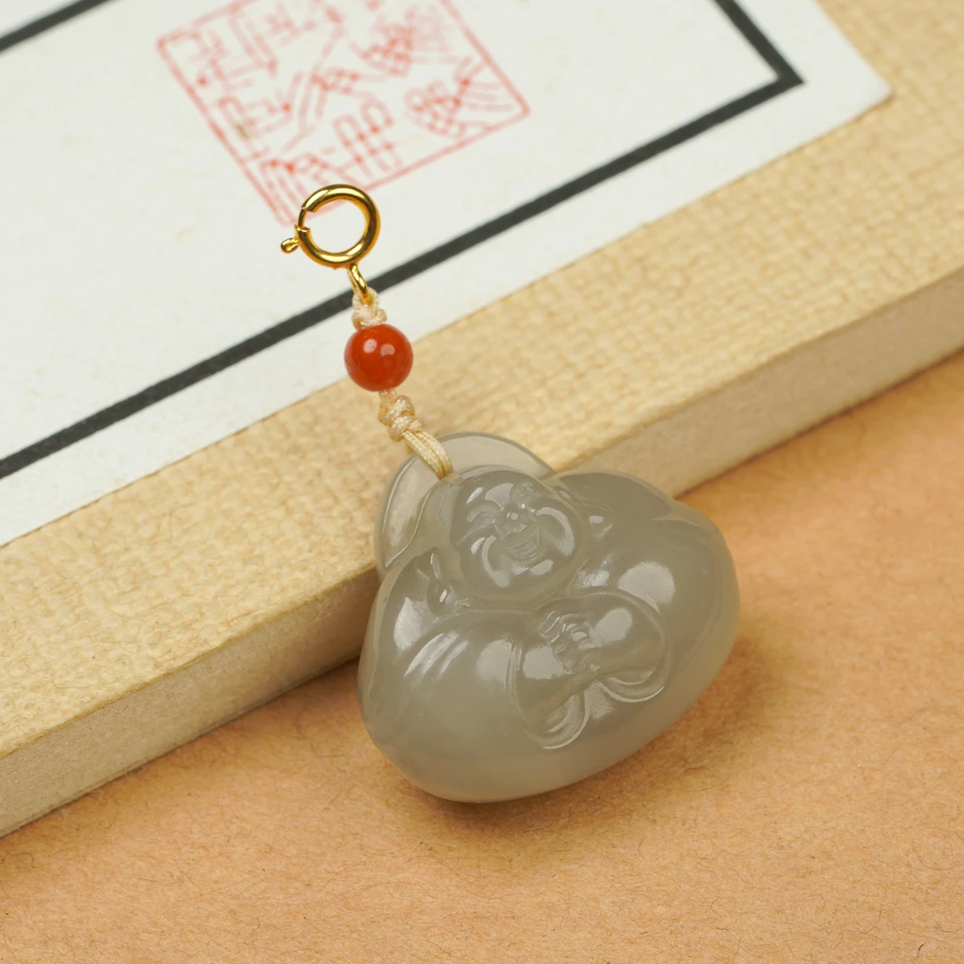 和田玉宝宝佛抱抱佛吊坠