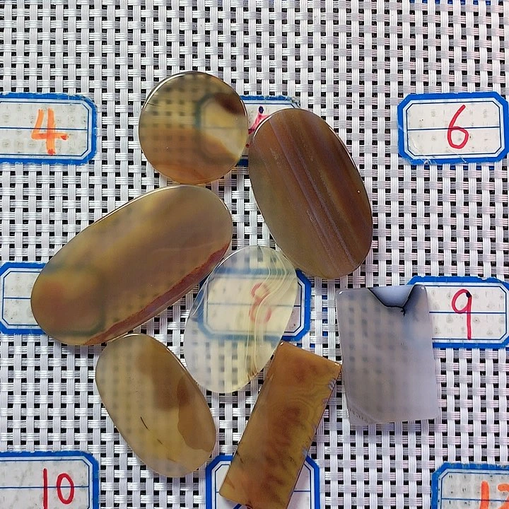 玛瑙/玉髓吊坠未镶嵌什**么