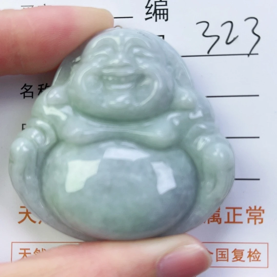 翡翠颈饰未镶嵌佛公