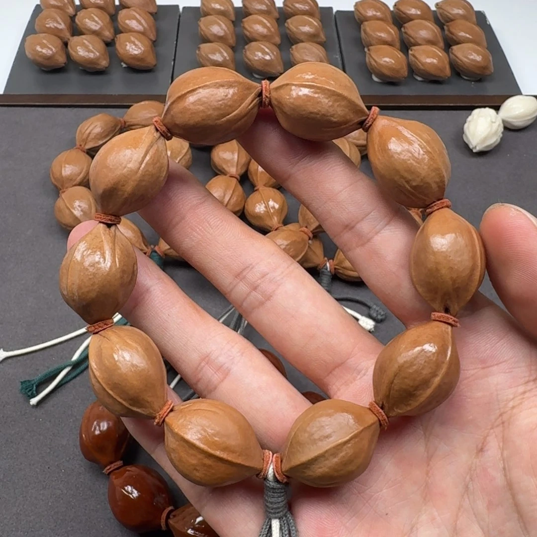 1.8*2.6精挑梅林铁核手串