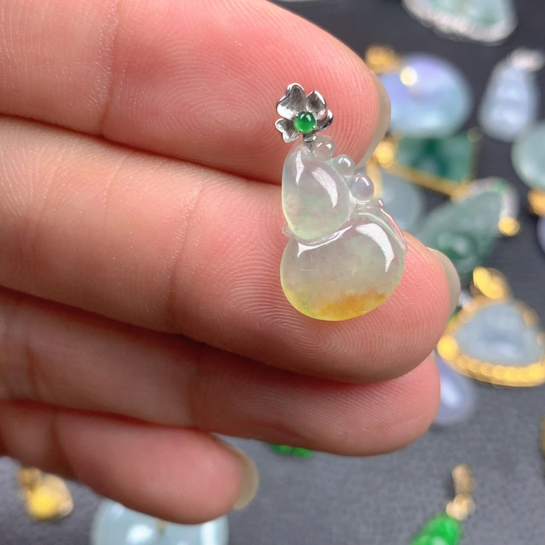 【闪购商品】翡翠18K金镶嵌颈饰翡翠