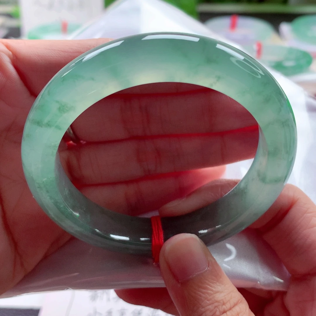 未镶嵌手镯翡翠55.3炸光冰飘绿花毕业性价比五颗星高货漏A