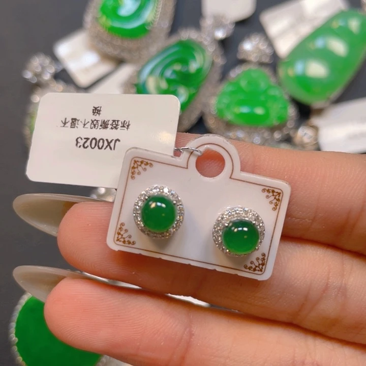 【闪购商品】翡翠银S925镶嵌颈饰跳****马翡翠