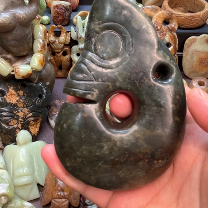 岫岩河磨玉（透闪石质玉）未镶嵌挂件