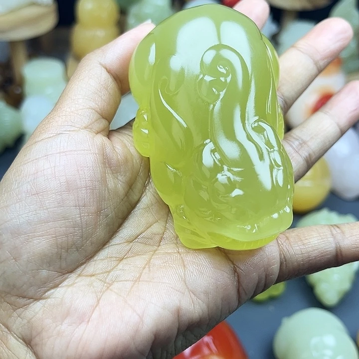 玉石雕刻品碧玺（处理）星*