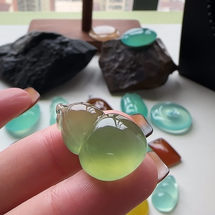 岫玉未镶嵌吊坠(不含链)岫玉