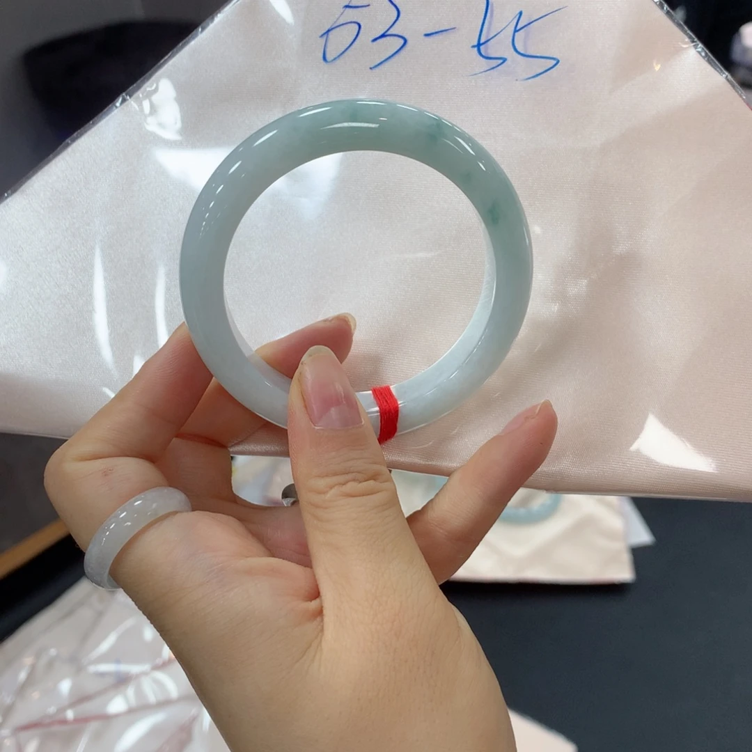 翡翠未镶嵌手镯买断