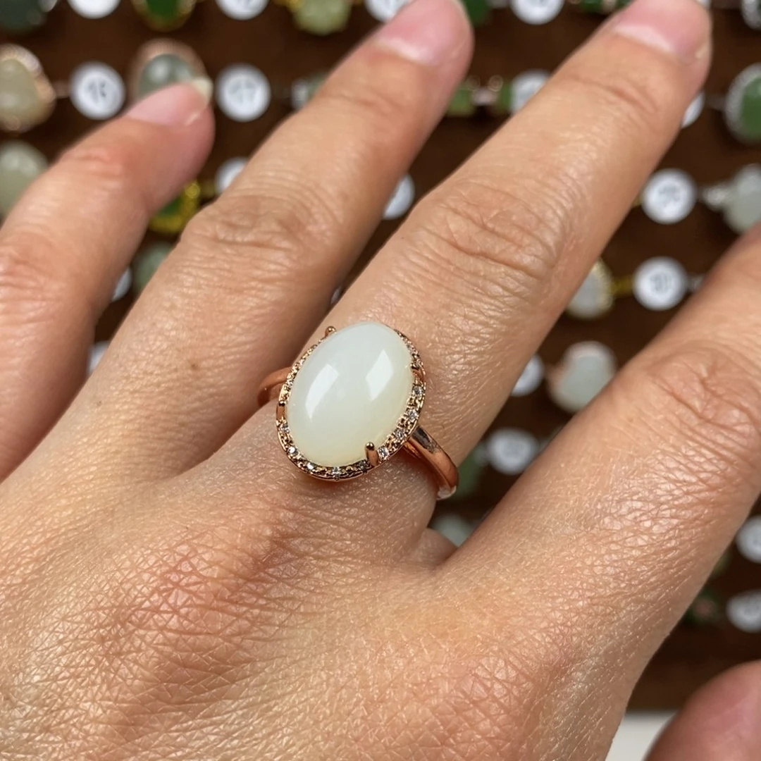和田玉（青白玉）戒指合金