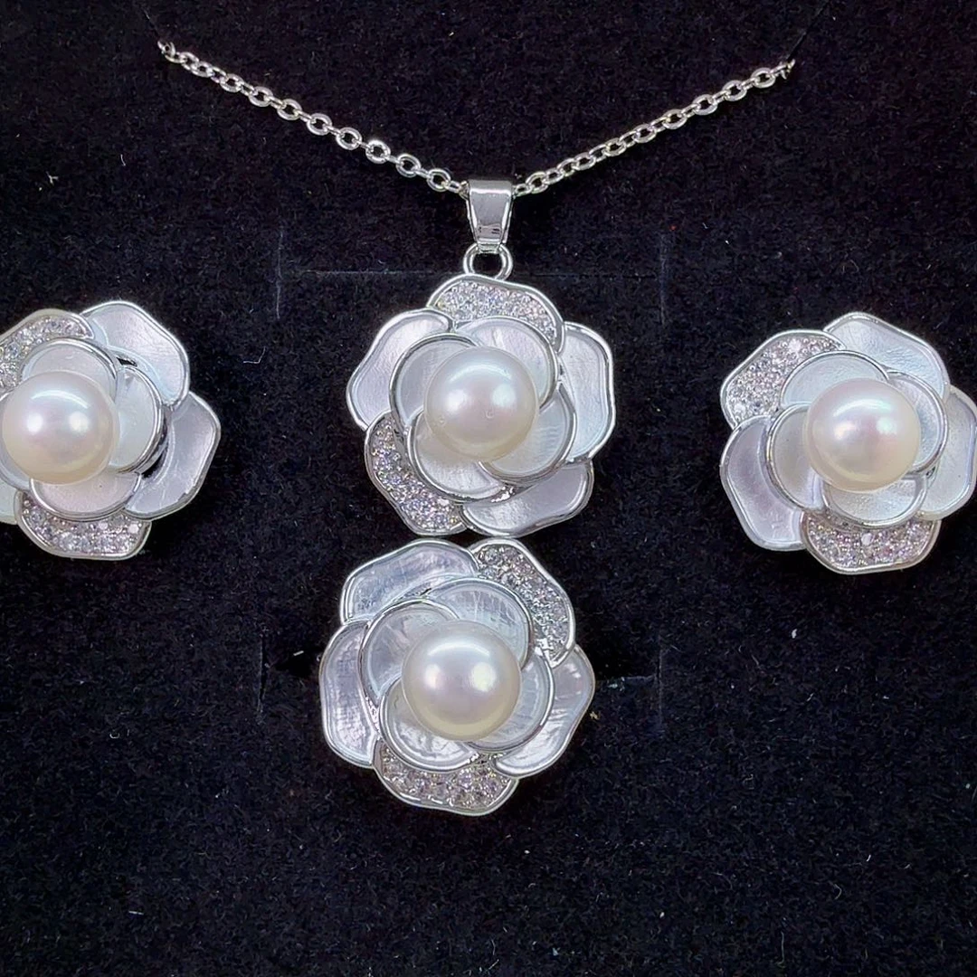 淡水珍珠未镶嵌耳饰