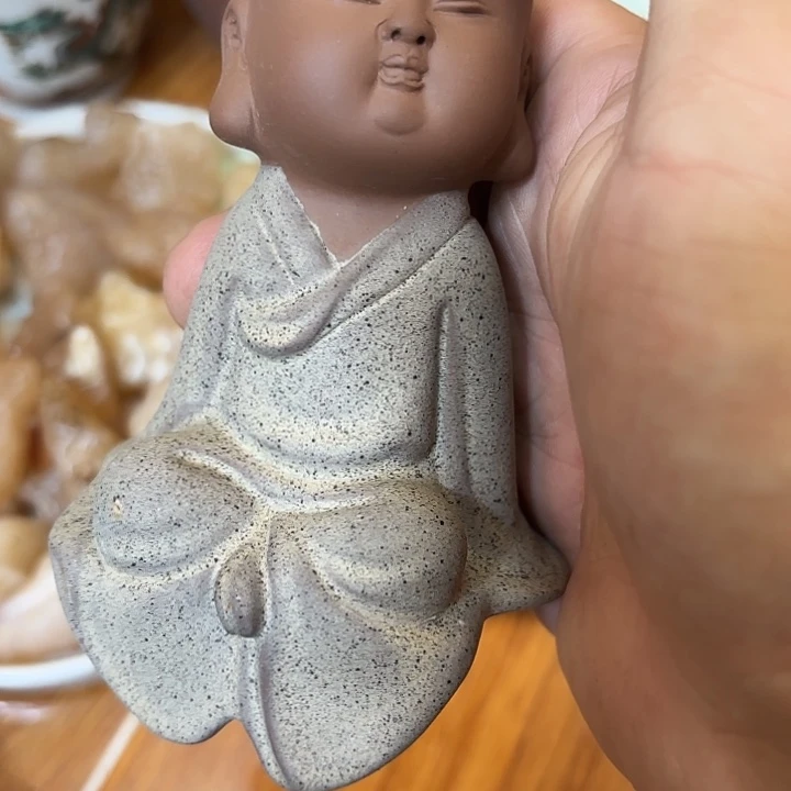 小***姐陶瓷摆件不固定一件