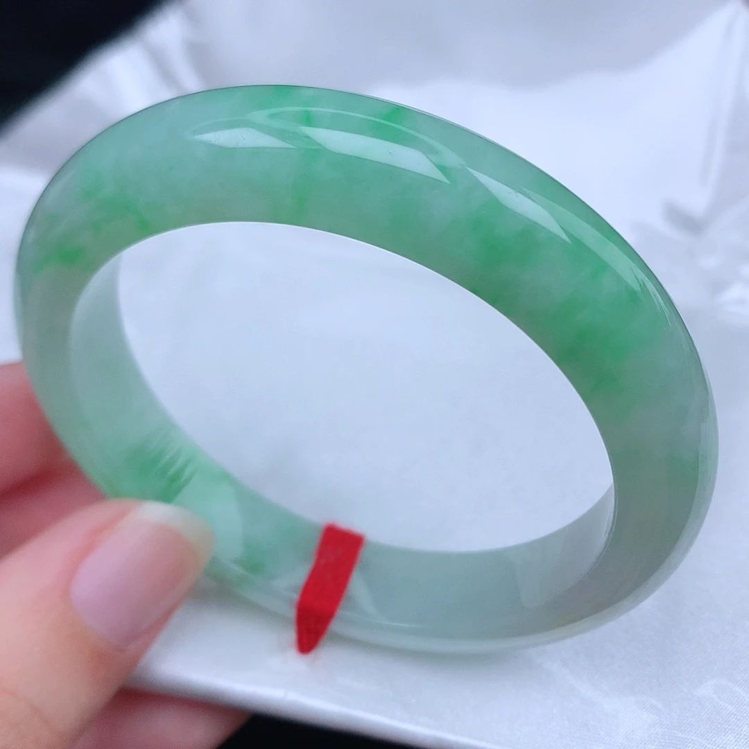 未镶嵌手镯翡翠天然