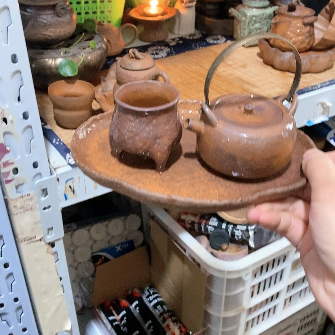 瓷片荷花的小秘密是否还有一个月之内要