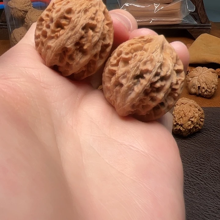 文玩核桃吊坠山地苹果园32全品高桩