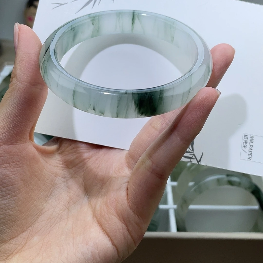 石英质玉（天山翠）未镶嵌手镯60.6圈口