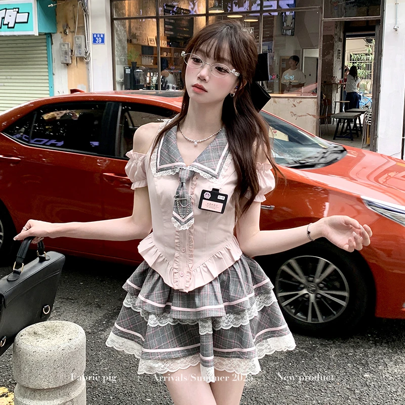 粉霜日记 织物猪原创 学院风粉色泡泡袖露肩上衣女夏格纹蛋糕短裙