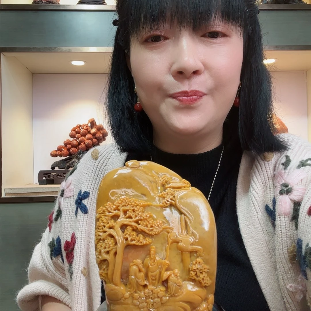 寿山石小*昌化田黄摆件