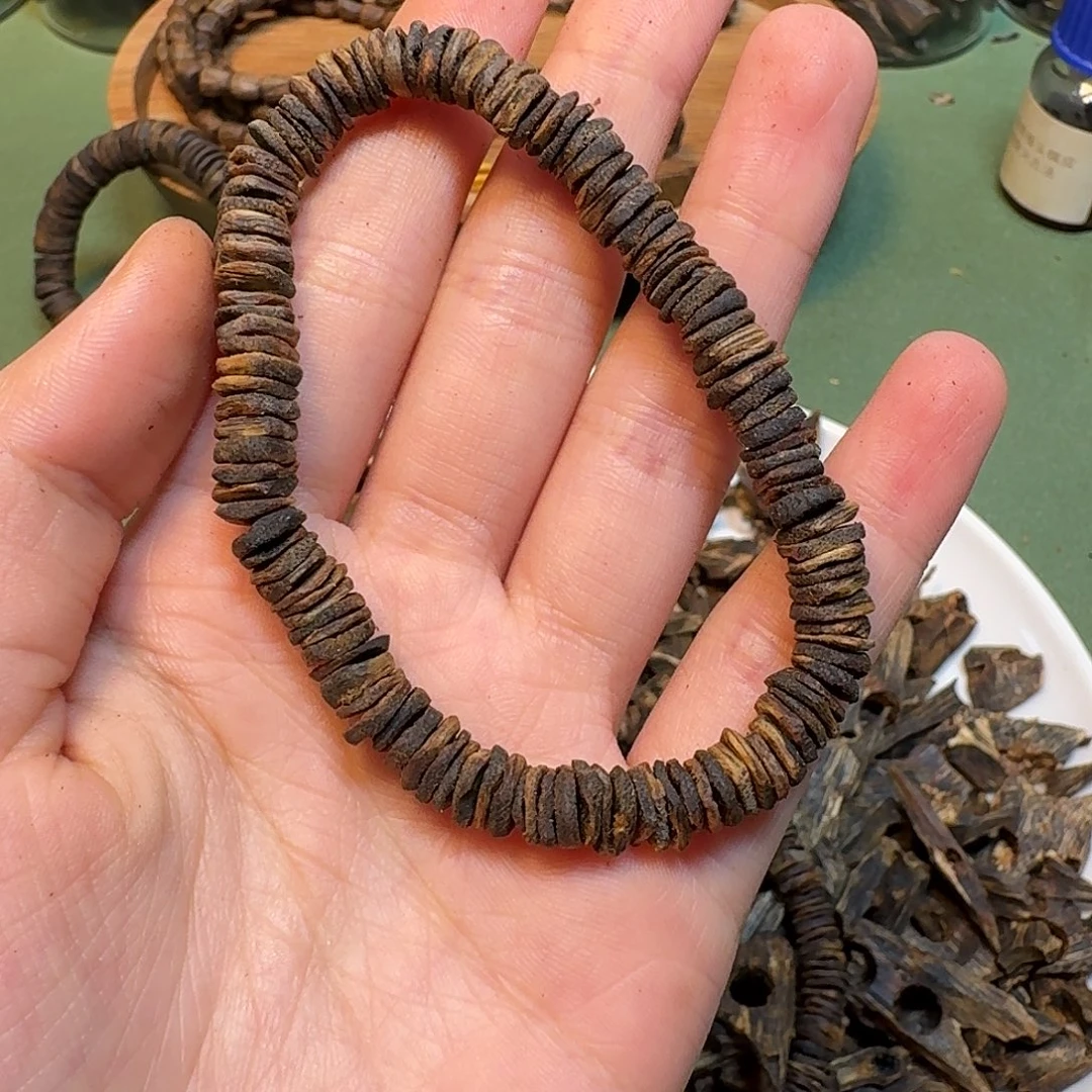 沉香沉香碎屑海南乌身圆叶树心油沉水老料