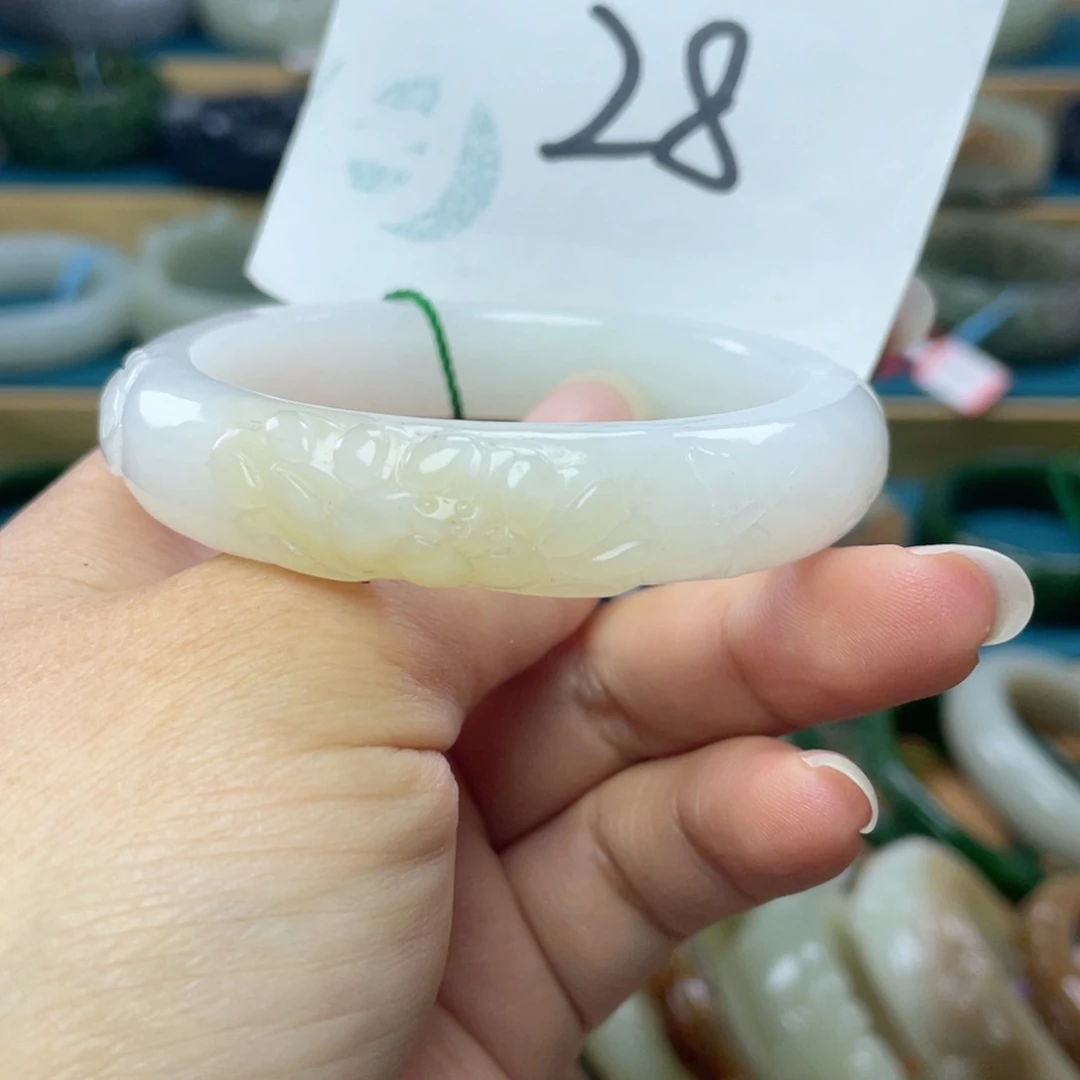 未镶嵌手镯和田玉圈口54