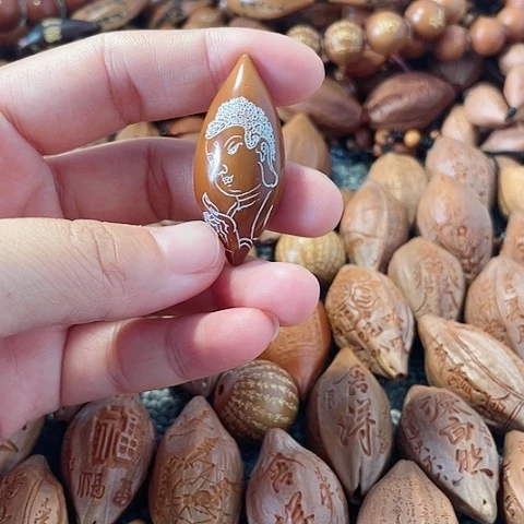 【闪购商品】橄榄核手串/手链凯****࿐橄榄核