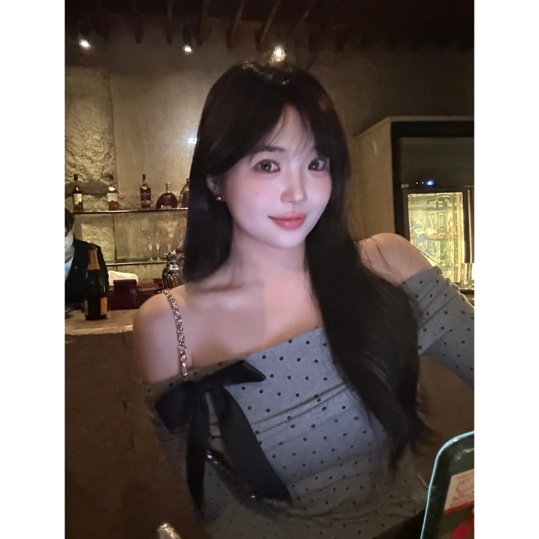 MengFairy清清【掐腰专线】纯欲波点露肩一字肩针织上衣4870欧若风