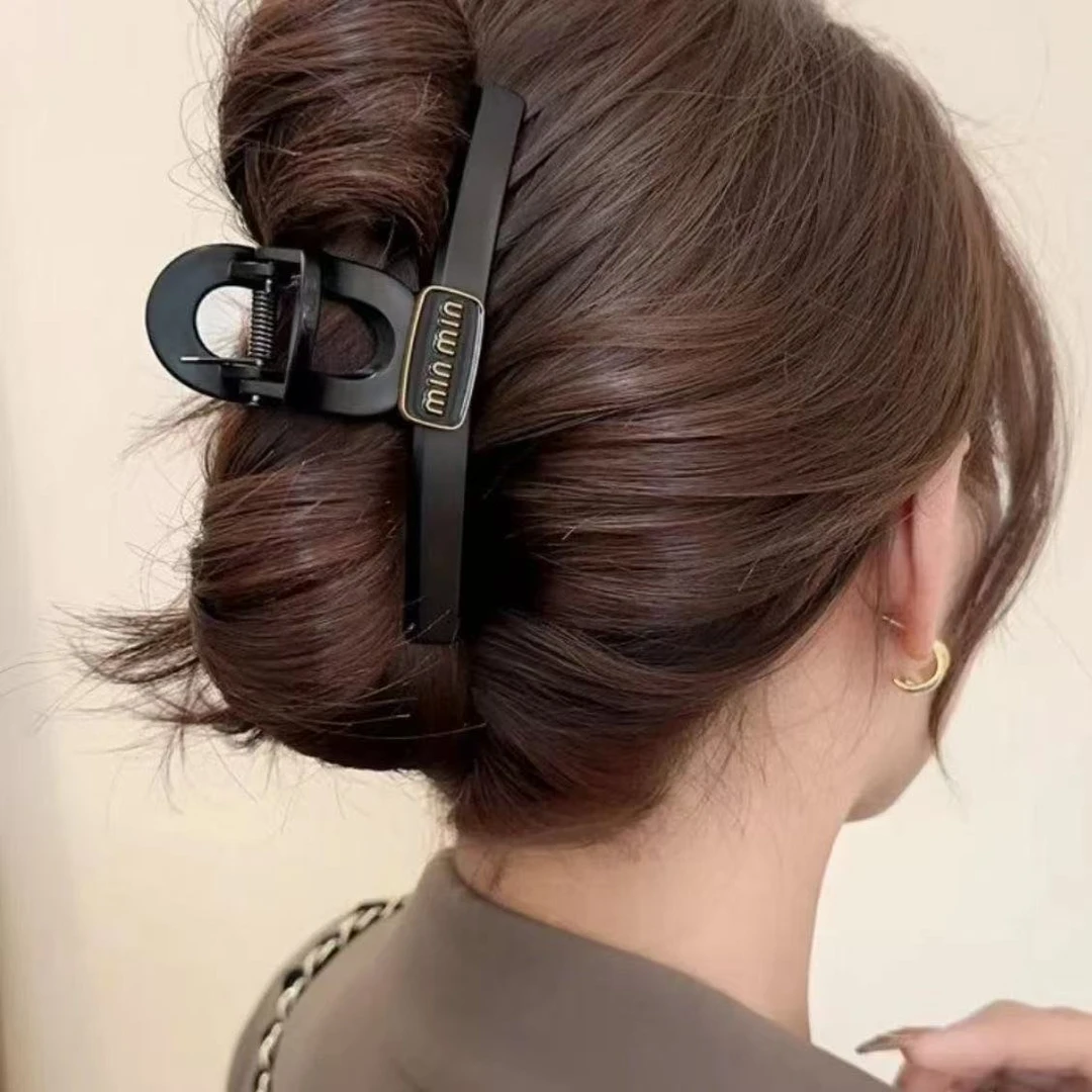 黑色复古磨砂大号抓夹爱心夹大号时尚百搭洋气耐用法式简约ins