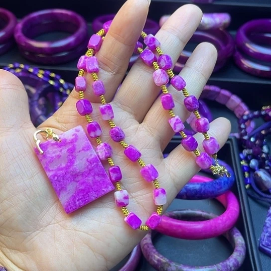 x***e非金属樱花粉项链无事牌