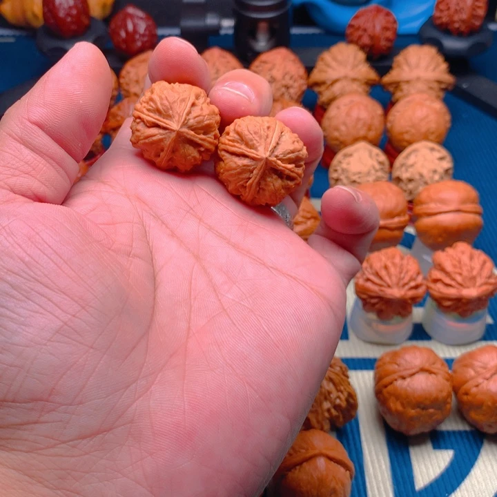 桃核把件野生小手捻