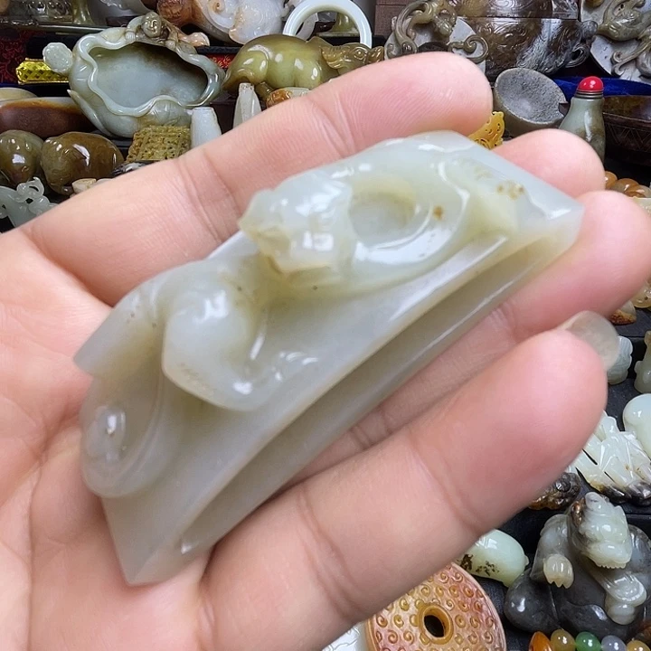 颈饰未镶嵌和田玉