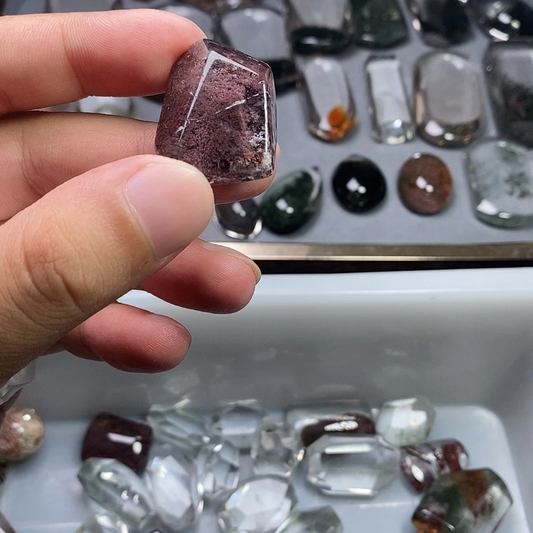 ****箭银S925镶嵌颈饰水晶