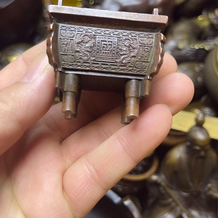 诚信经营精美铜器