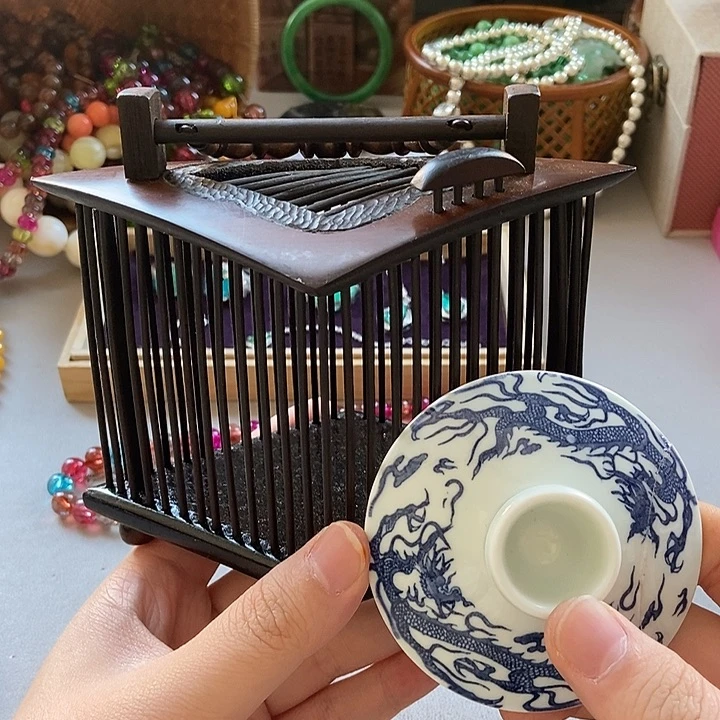 瓷片不会哈哈哈哈哈哈哈哈哈哈哈哈