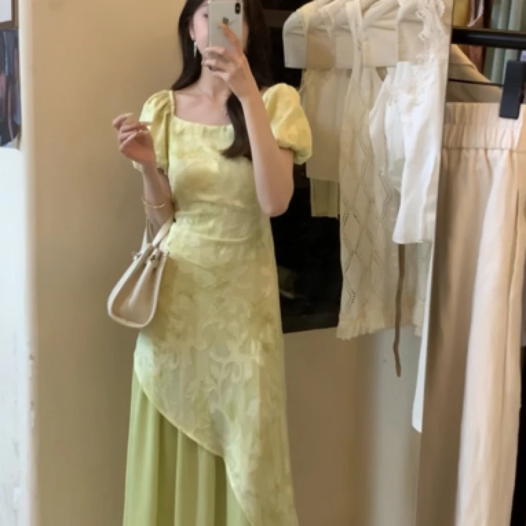 2025年新款连衣裙。青色显瘦