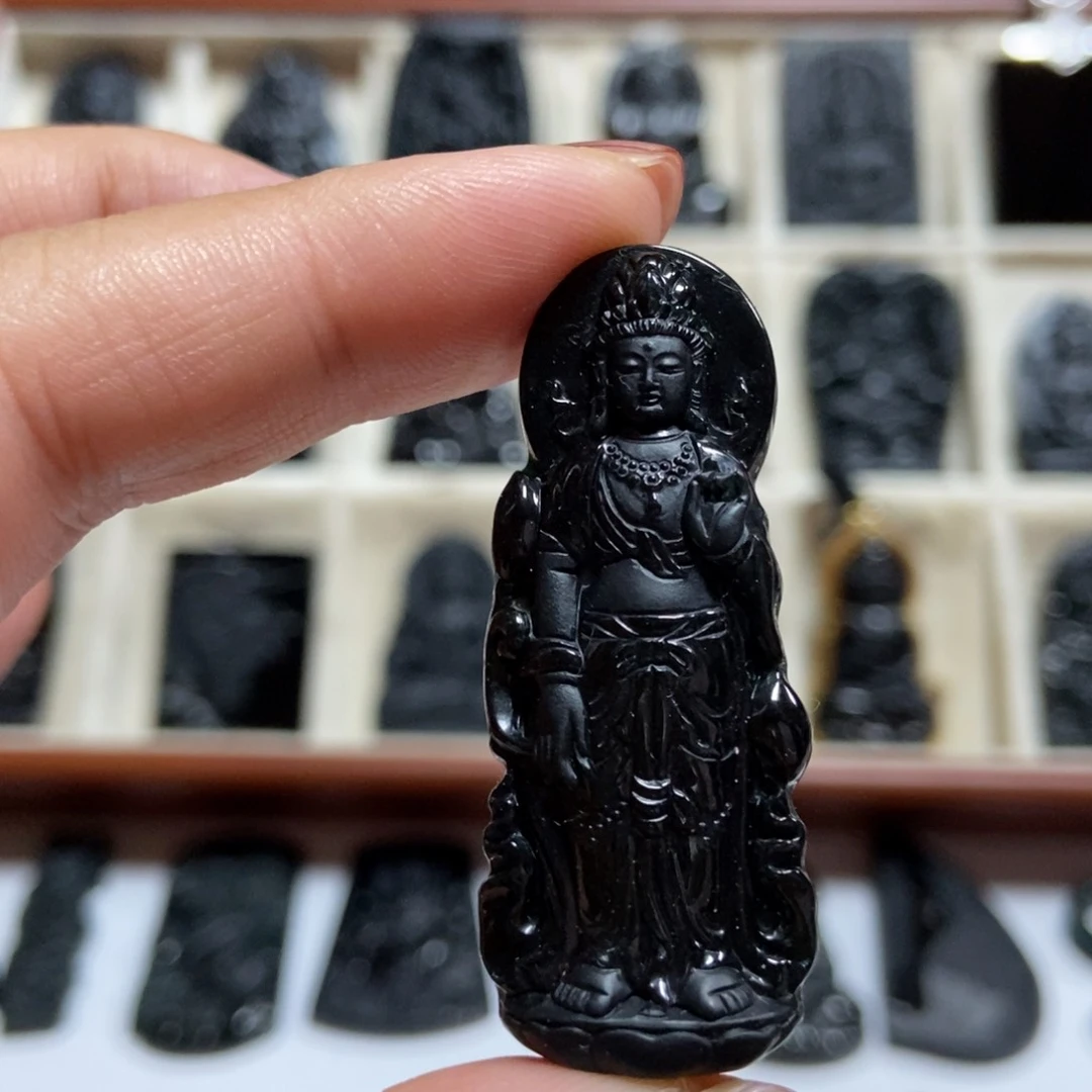 翡翠未镶嵌颈饰观音